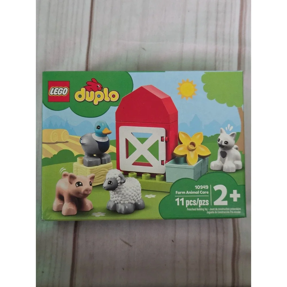 LEGO Duplo Farm Animal Care 10949 Preschool Building Toy 11 Pieces New
